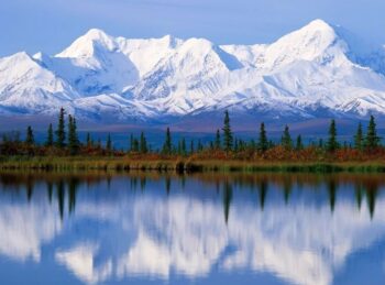 Scientist Brown Calls Earth's Magnetic Pole Shift Toward Siberia "Anomalous" Scientist Brown Calls Earth's Magnetic Pole Shift Toward Siberia "Anomalous"