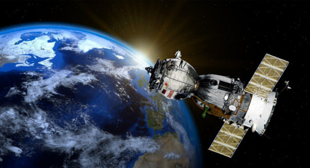 Engineers Test "Light Sail" for Interstellar Expeditions