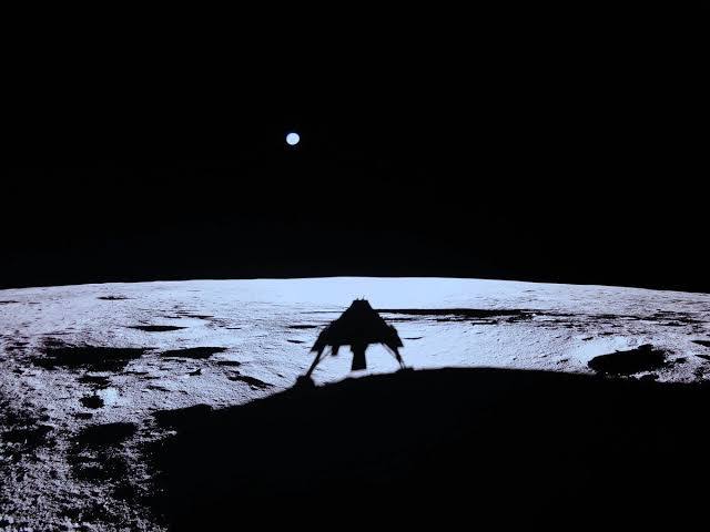 Lunar Selfie: Blue Ghost Captures Earth 🤳🌍
